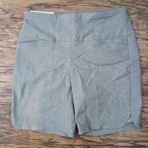 Lady Hagen Grey 7 Inch Inseam Shorts With Tummy‎ Control